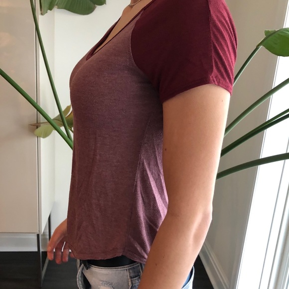 Burgundy T-shirt - Picture 2 of 3